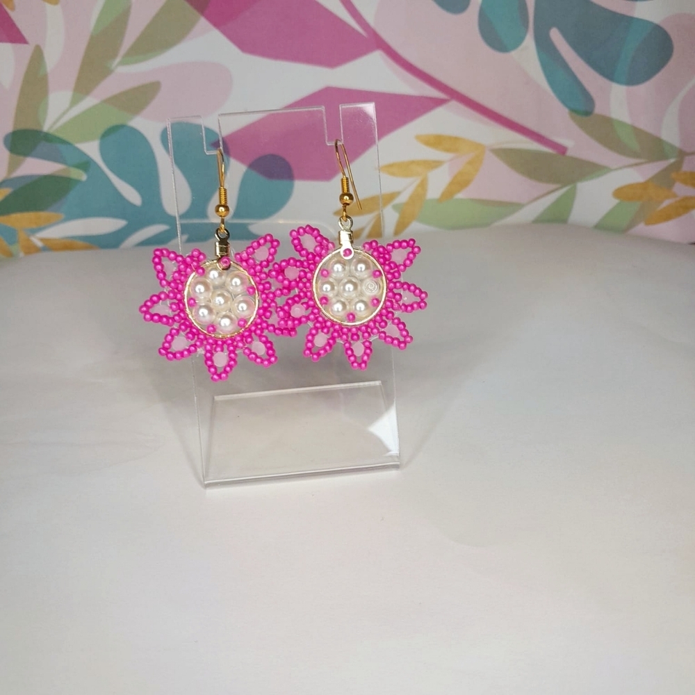 Flower Earring - Picture 2 of 2